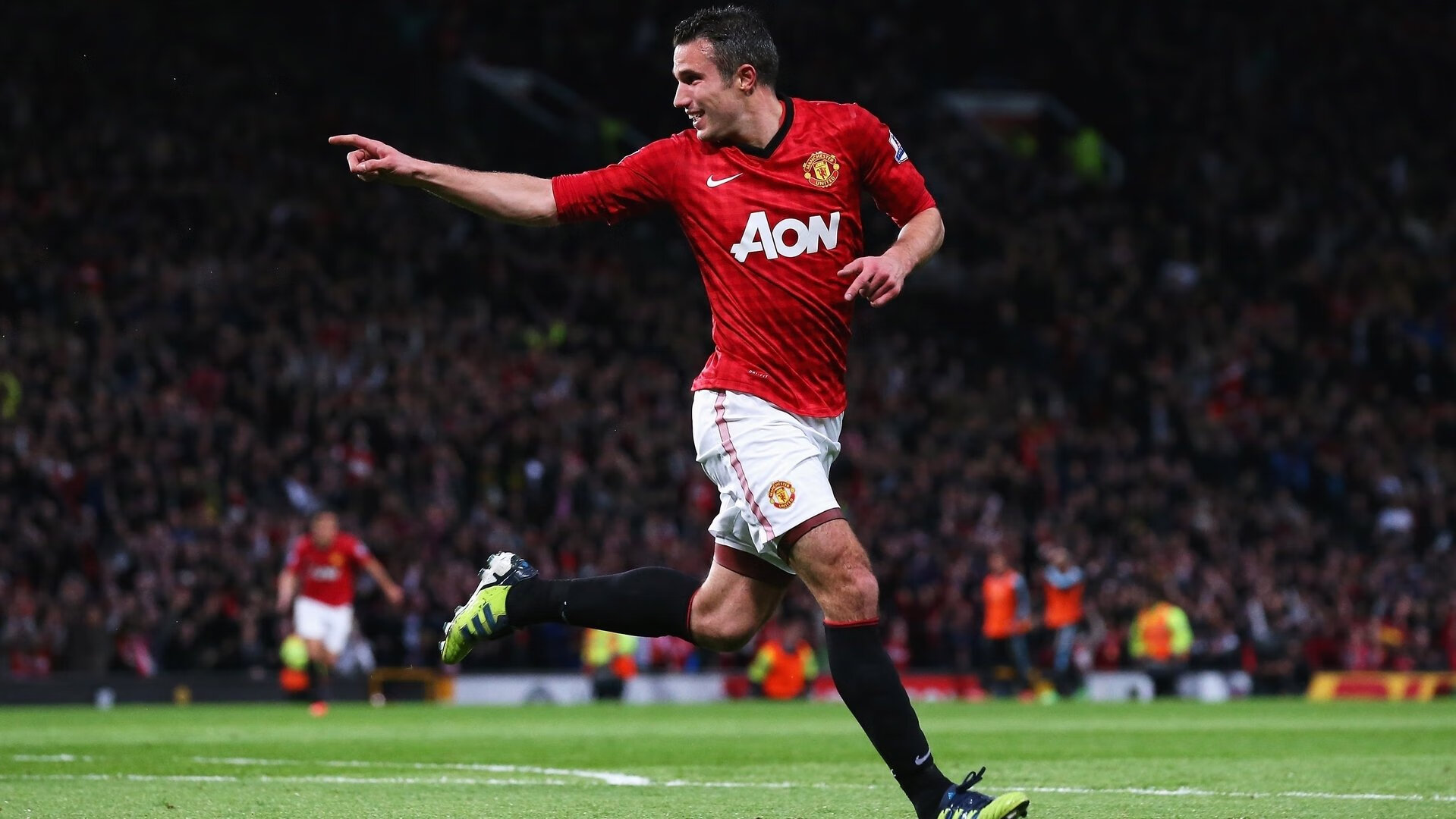 孙兴慜状态火热,热刺冲击前四的希望,孙兴慜在热刺是绝对主力吗