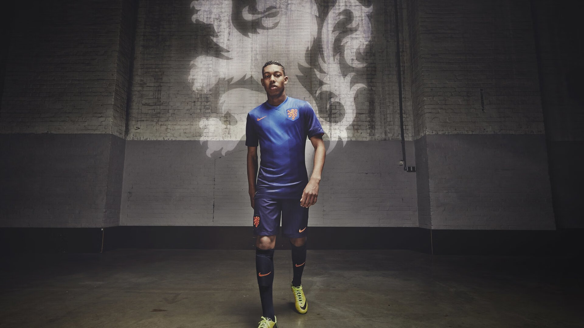 开云体育网站入口-俱乐部青训成果评估报告发布，优化培养方案，俱乐部青训几岁要到俱乐部